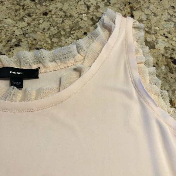 DEISEL ruffled tank top. EUC SIZE L light peachy color - Picture 7 of 10